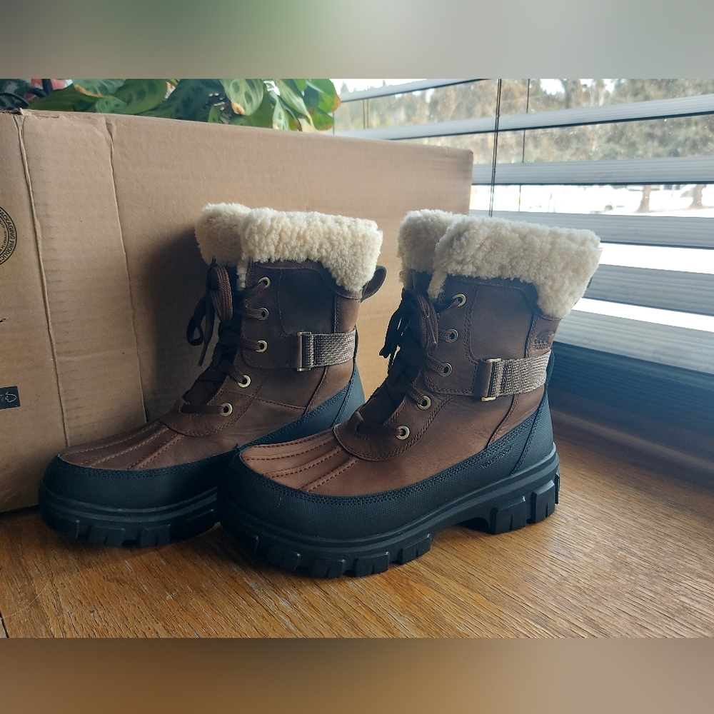 Sorel Brown Tivoli V Parc Winter Boots (Look Brand New!)